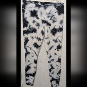 Nike tie dye leggings